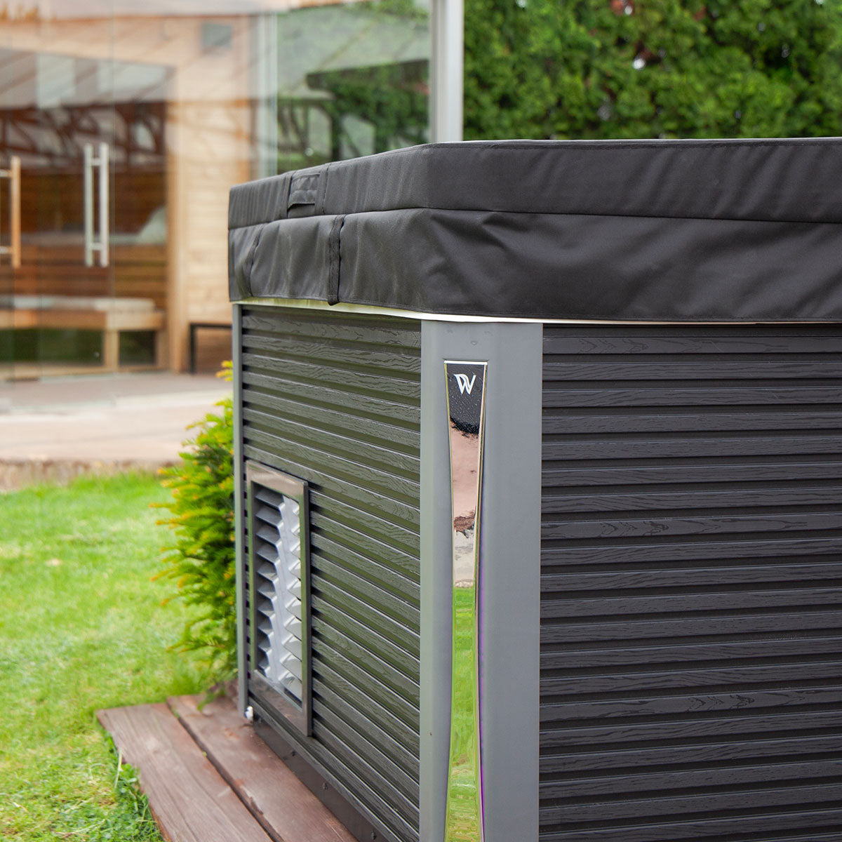 Wellis® Iceland Cold Plunge Tub